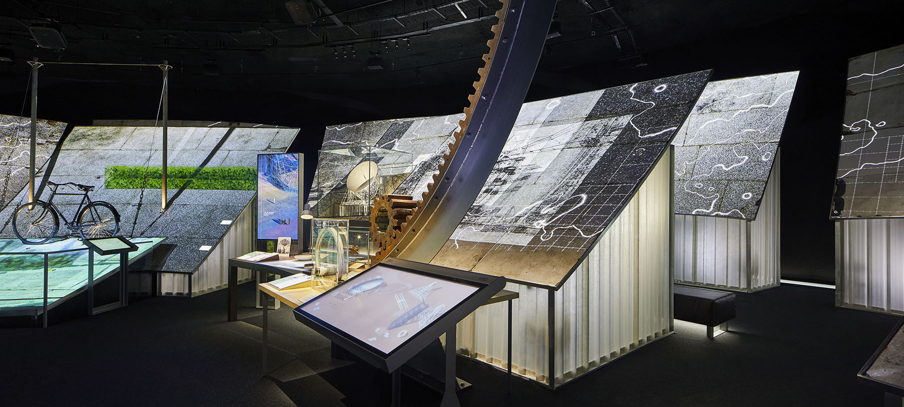 Designing the UKs first large shell structure in 25 years - 13902